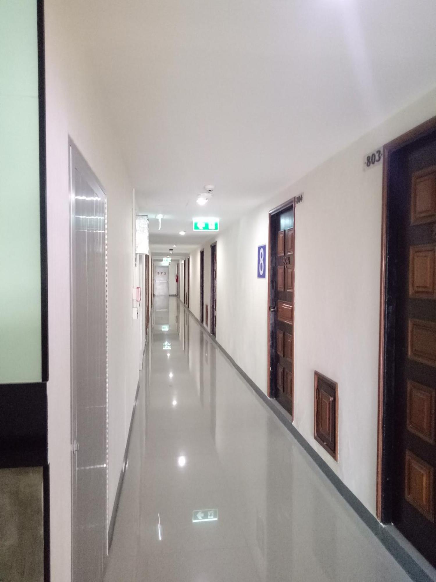 Komol Residence Бангкок Экстерьер фото